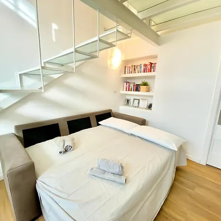 Апартаменты Loft 20 Minuti Dal Duomo - Moderno E Accogliente